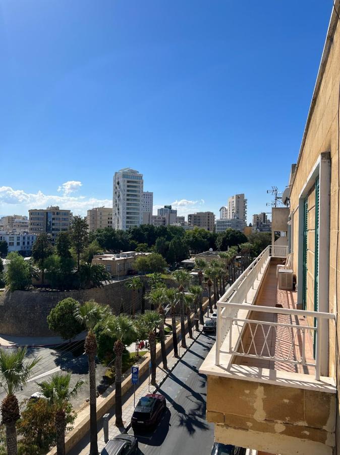 Nicosia City Centre Sky Views Apartment Luaran gambar